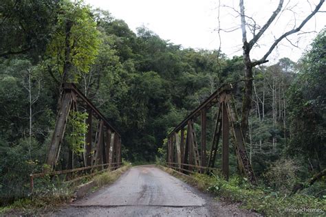  A Ponte de Ferro Dourado e as suas Histórias Mágicas sobre o Rio Fujiang!