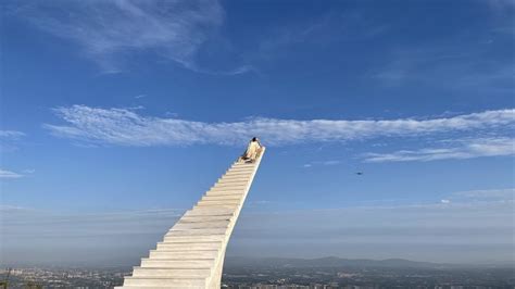 Monte Fuxi: Uma jornada espiritual e vistas panorâmicas inesquecíveis!