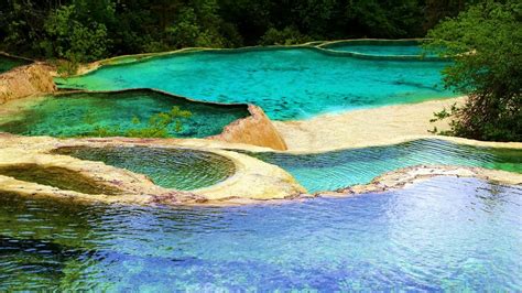 As Maravilhas do Lago de Huanglong, um Refúgio Natural e Históico em Weinan!